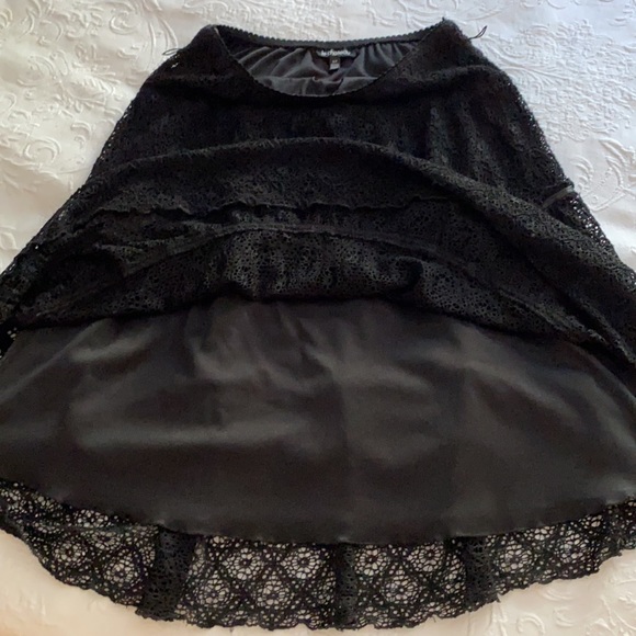 Le Château Lace MIDI Skirt - Picture 5 of 8